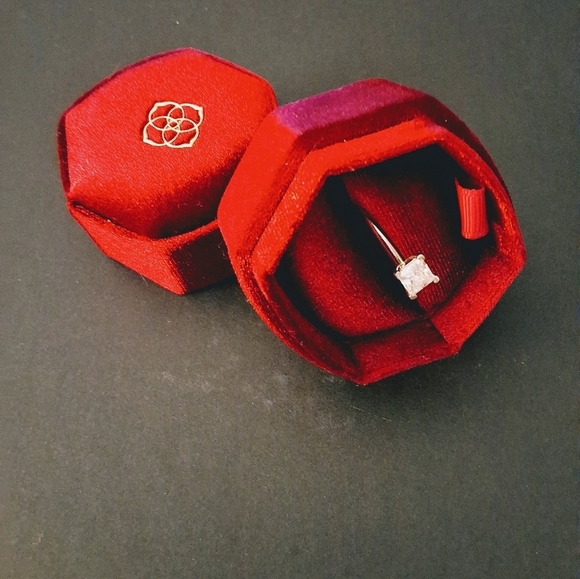 Moissanite 1ct Princess Cut Sterling Silver Ring Size 8 - New - Picture 5 of 10